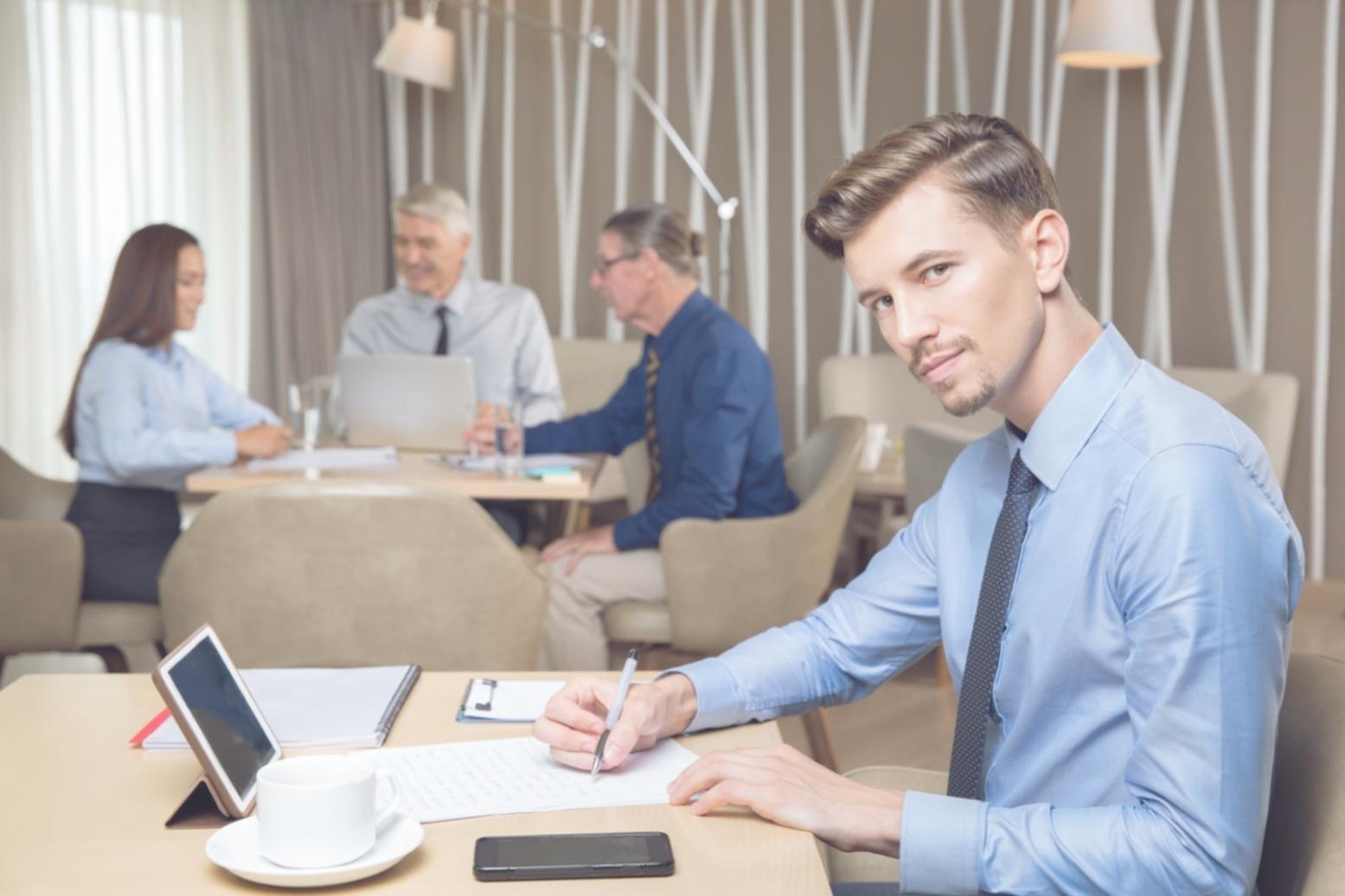 Networking-Event mit Teilnehmern des Finanzanalyseprogramms